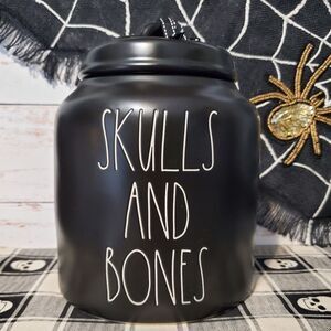 Rae Dunn 🎃 Halloween "Skulls and Bones" Canister